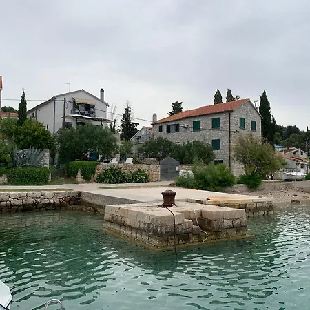 Apartment Island Memories Prvic Sepurine