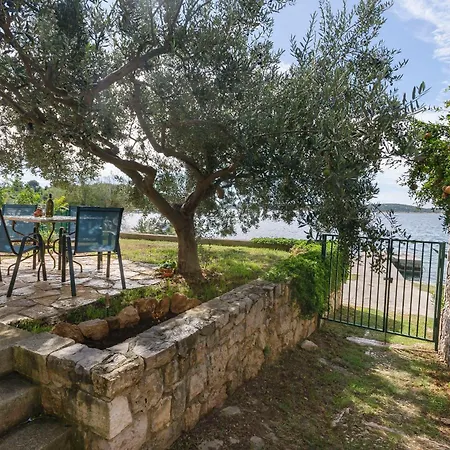 Island Memories * Prvic Sepurine