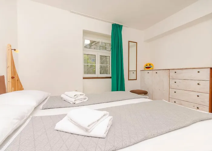 Island Memories פרוויץ' שפורינה