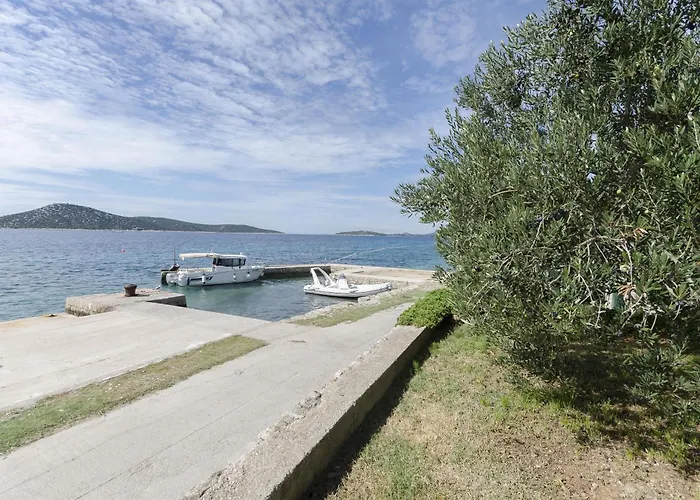 דירה Island Memories פרוויץ' שפורינה