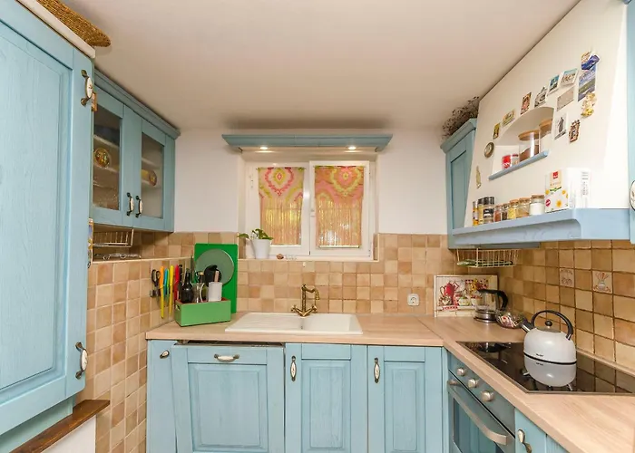 Island Memories פרוויץ' שפורינה